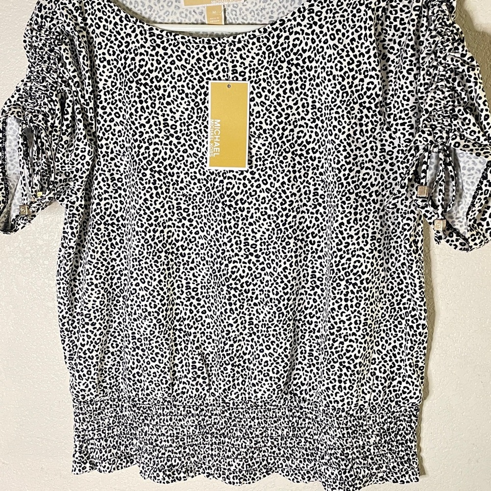 MICHAEL Michael Kors White and Black Puff Sleeve Blouse